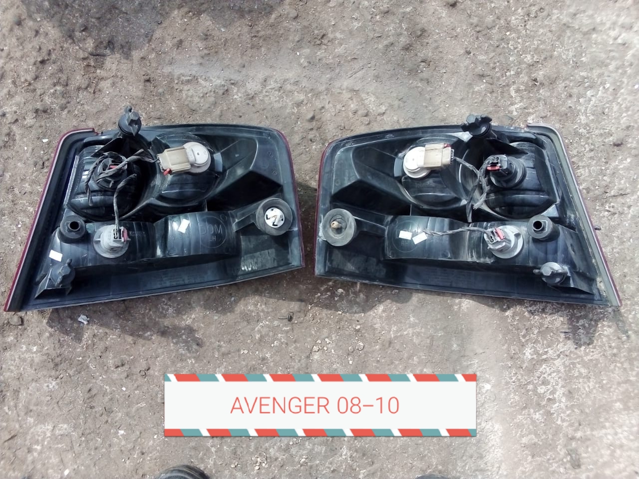 FAROS POSTERIORES DODGE AVENGER 2008 AL 2010